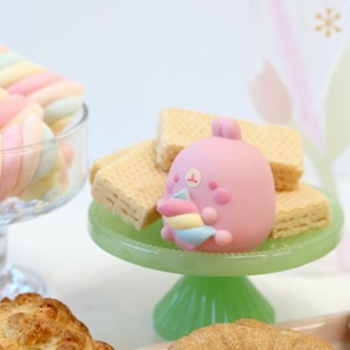 Molang Figure - Snack Time