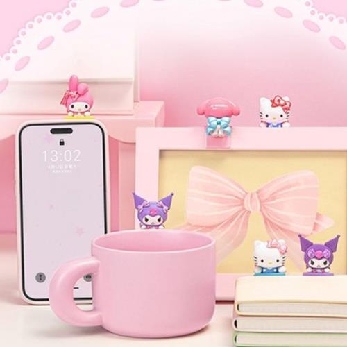 Sanrio Sweet Heart Peekaboo Figure