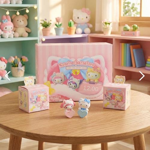 Sanrio Cinnamoroll Meow Peekaboo Figure