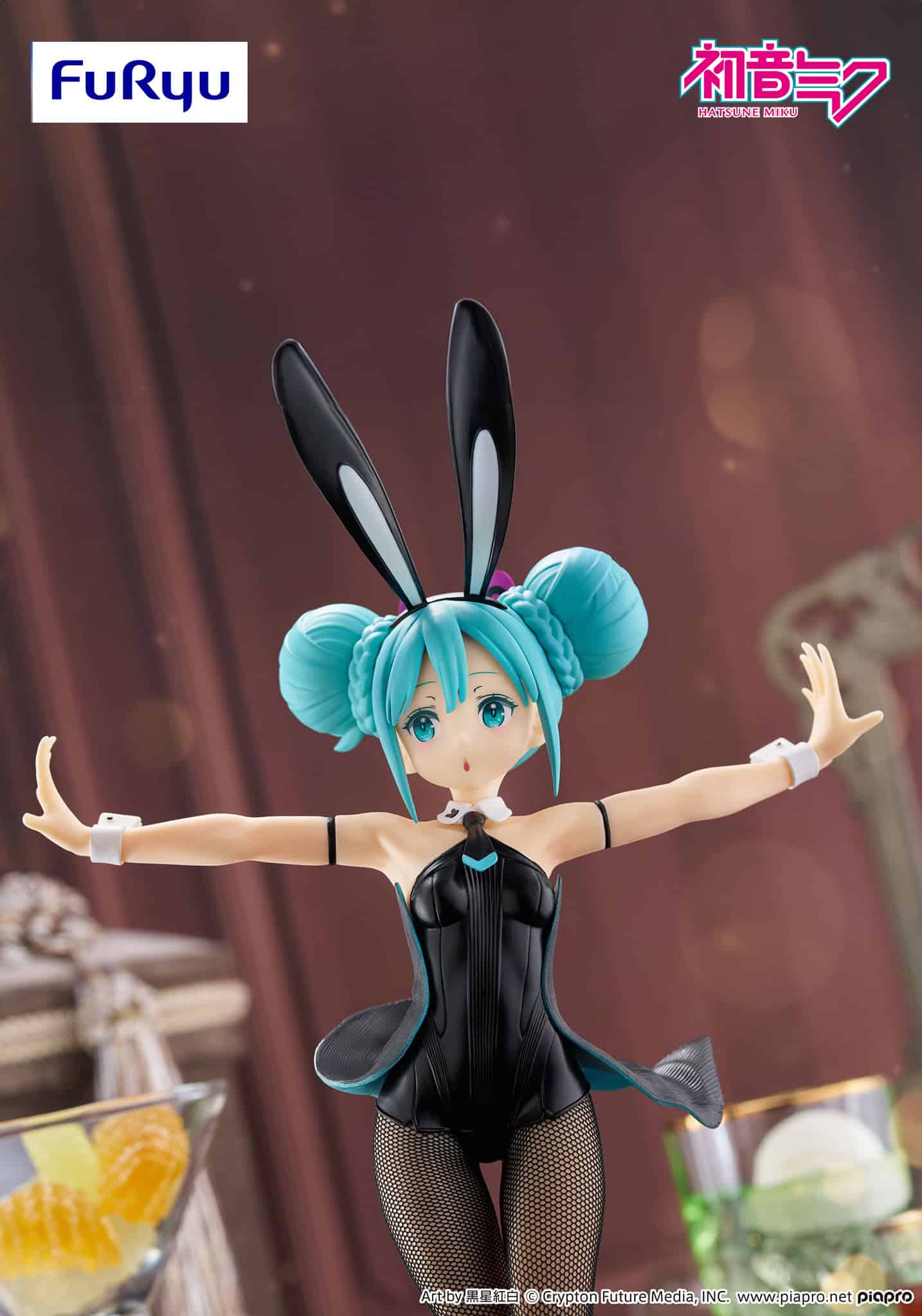 miku figure white dress brown corset bows in hair Beauty Looking Back Hatsune Miku Scale Figure!