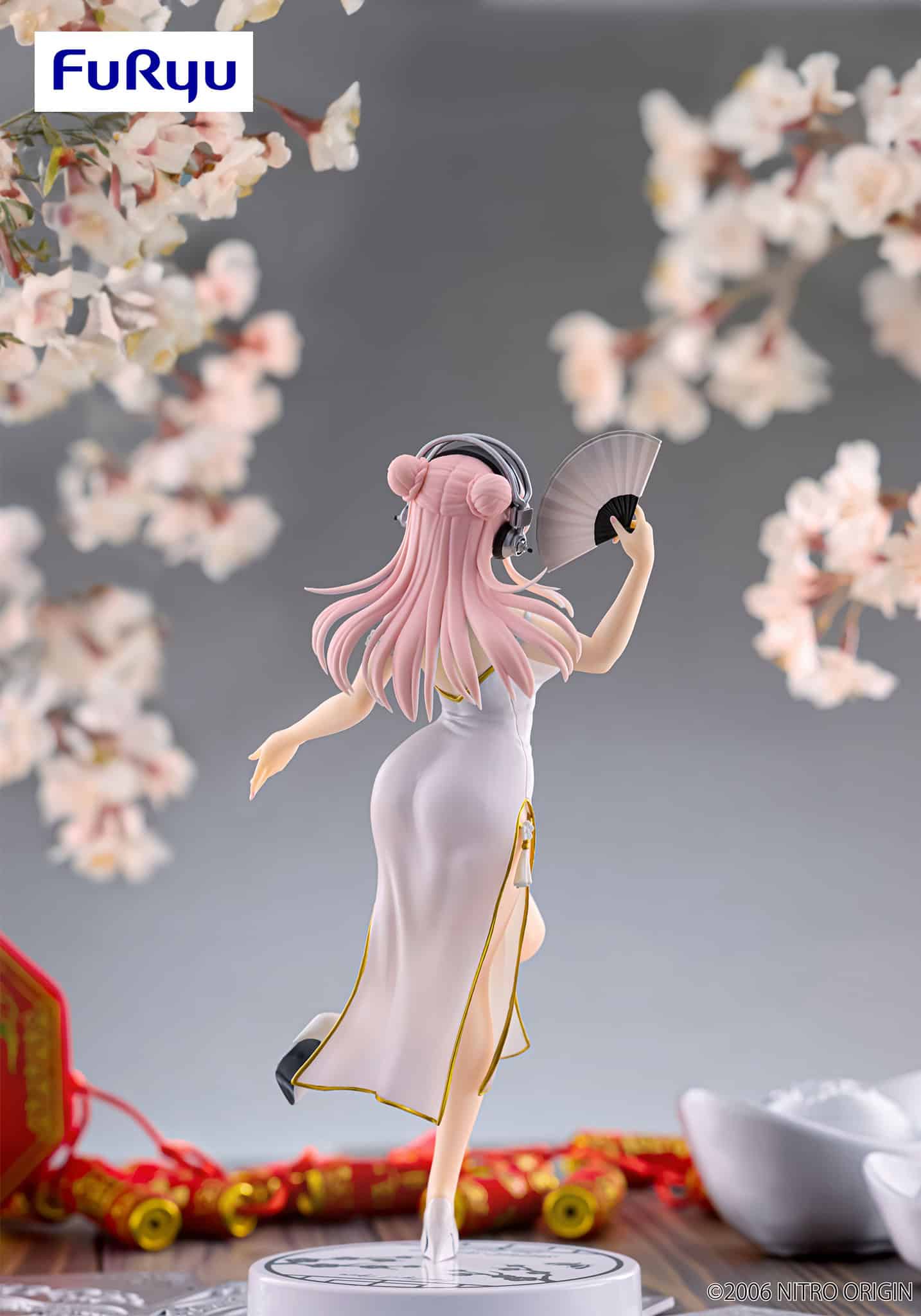 Super Sonico White China Dress Figure
