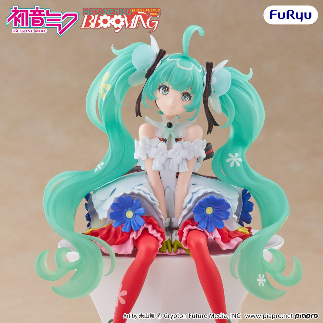 Furyu Hatsune Miku BLOOMING Noodle Stopper Figure
