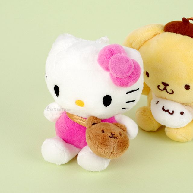 Hello Kitty Friends Keychain