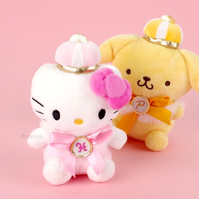 Hello Kitty Crown Keychain